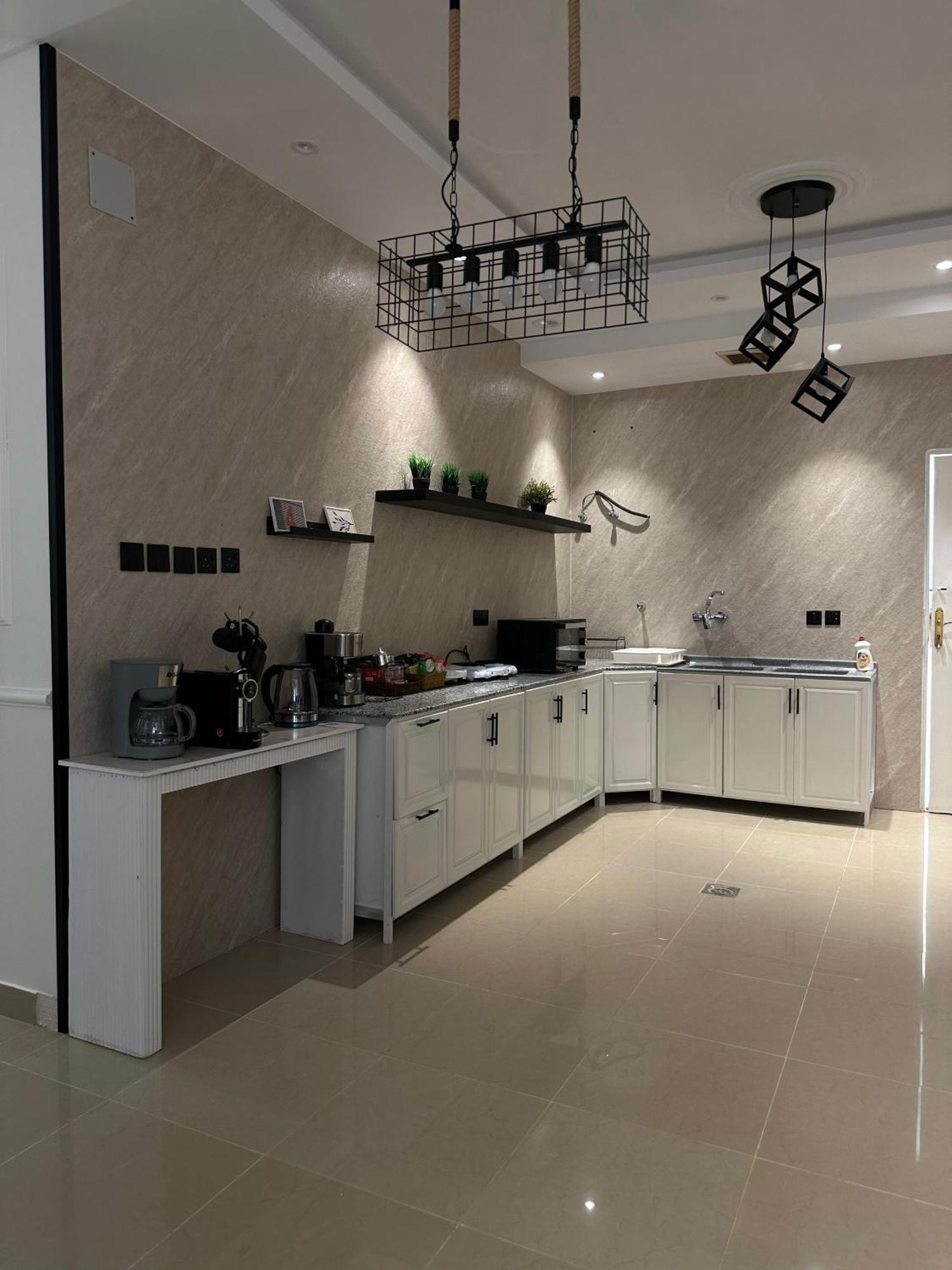 Modern & Cozy - 2 Apartment *