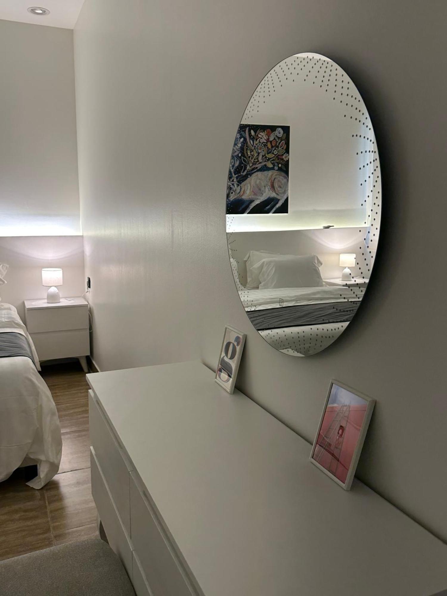 Modern & Cozy - 2 Apartment